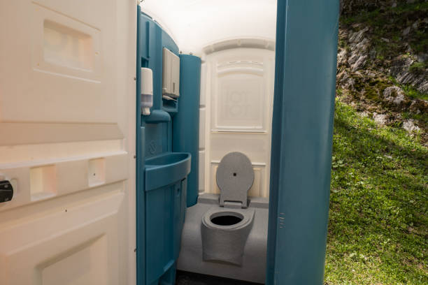 Types of Portable Toilets We Offer in Bedminster, NJ